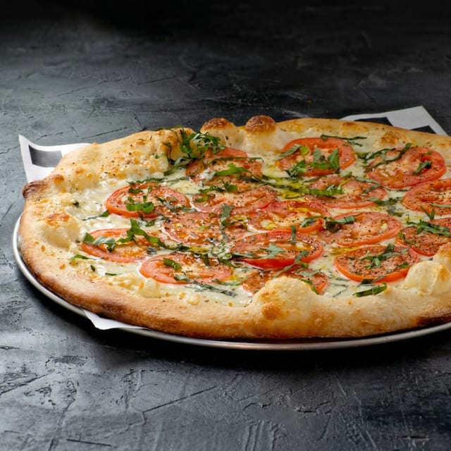 Margherita Signature Pie 14".